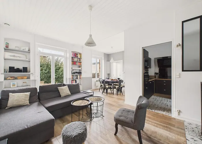 Maison A 50m De La Mer, 8 Adultes 3 Enfants Nyaraló