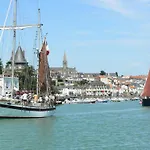Prázdninový dům Maison A 50m De La Mer, 8 Adultes 3 Enfants *