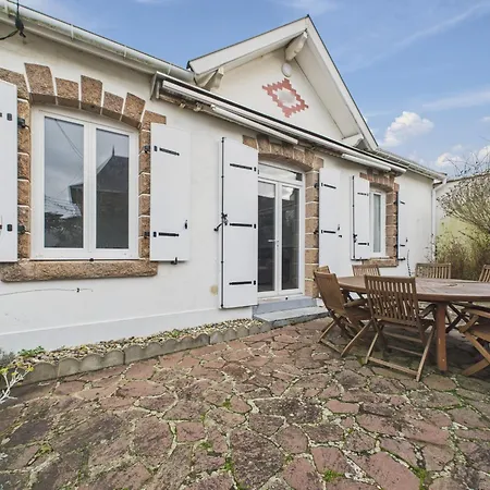 Maison à 50m De La Mer, 8 Adultes 3 Enfants