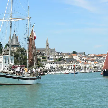 Dom wakacyjny Maison A 50m De La Mer, 8 Adultes 3 Enfants *